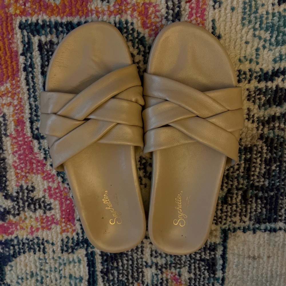 Seychelles Show me love slides